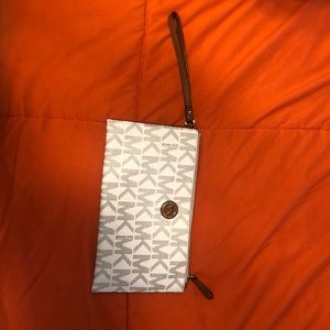 Michael Kors small wristlet